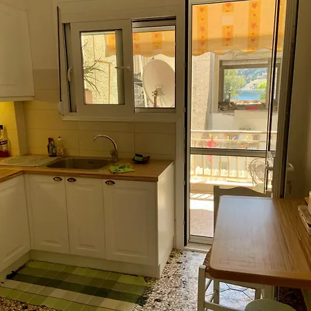 Katia Sea View Apartment! Αντίκυρα