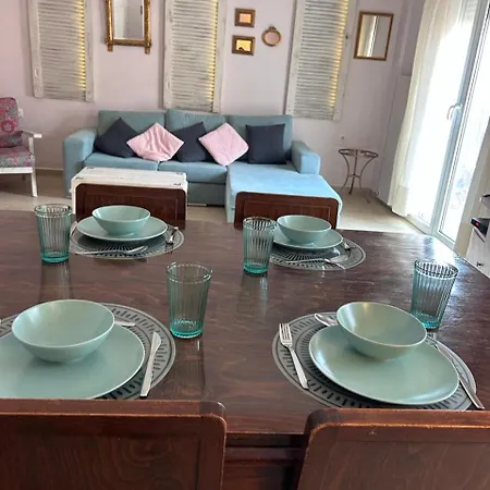 Katia Sea View Apartment! Αντίκυρα