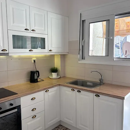 Διαμέρισμα Katia Sea View Apartment! Αντίκυρα